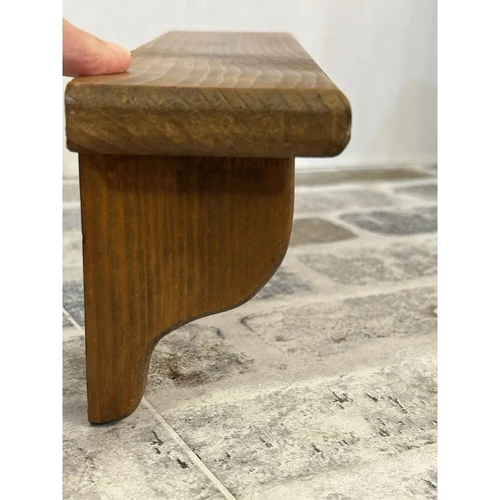 Vintage-style Wooden Wall Shelf Scalloped Apron 11.5”x 3”x4.5” Cottagecore Farm